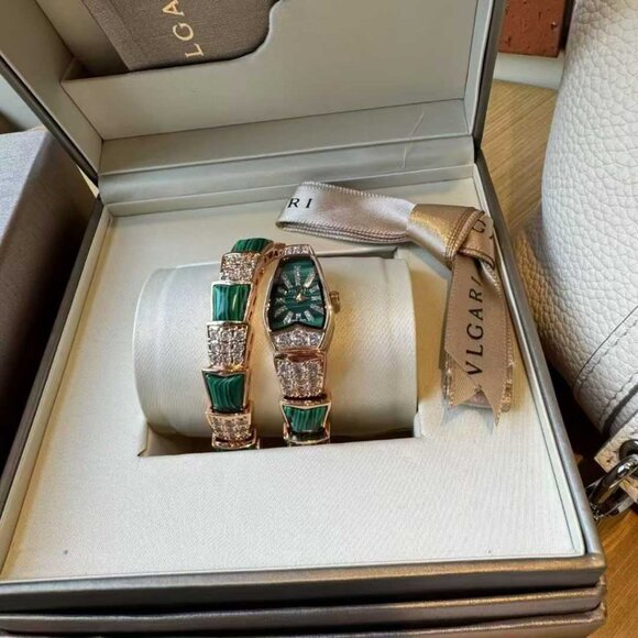 Women's watches - Picture 2 of 4